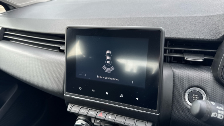 Renault Clio 1.6 E-TECH full hybrid 145 Evolution 5dr Auto Hybrid Hatchback